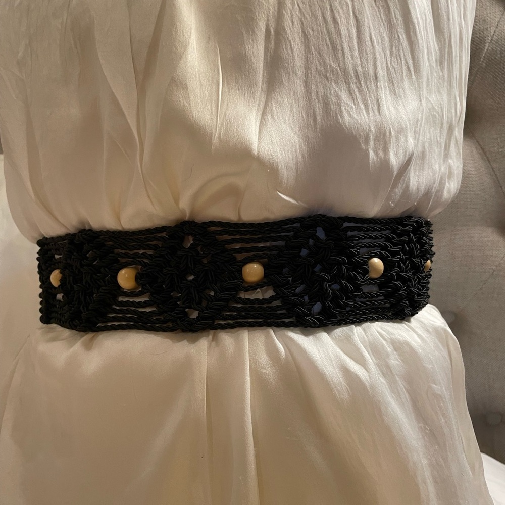 Macrame is Back - Picture 3 of 4